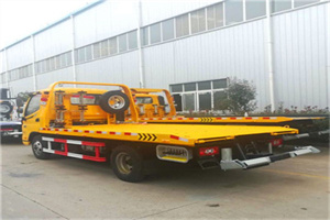 雅江附近拖车救援搭电